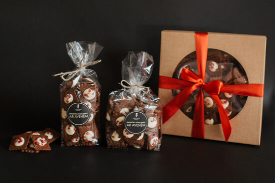 Piparkūku KARALIENES ar šokolādi un avenēm 